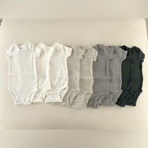 👶🏻 9 PACK BUNDLE of CARTER’S short sleeve onesies size 3 MONTHS in grey scale!